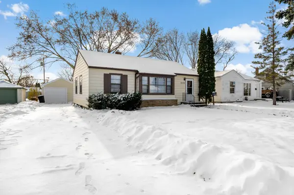 2032 Ames AVE, Saint Paul, MN 55119