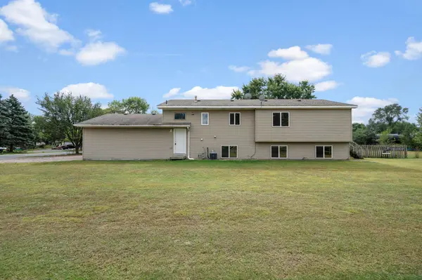 11094 Thrush ST NW, Coon Rapids, MN 55433