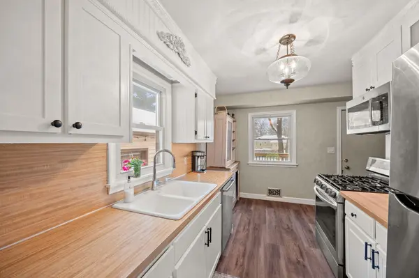 548 Doris AVE, Shoreview, MN 55126