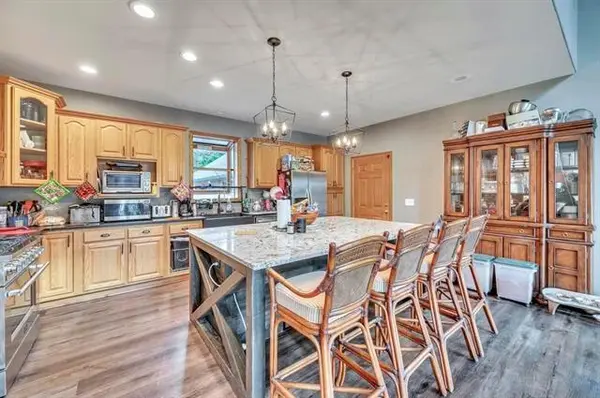 1011 Hwy15, Armstrong, IA 50514