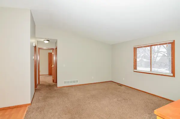 2525 14th AVE NW, New Brighton, MN 55112