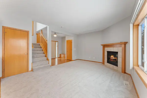 1511 Deerwood BND, Eagan, MN 55122