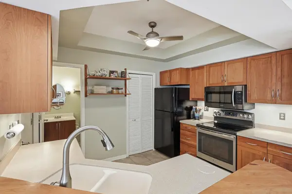 18071 Settlers WAY, Eden Prairie, MN 55347