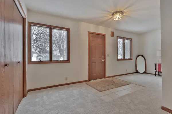 1952 Mckinley ST NE, Minneapolis, MN 55418