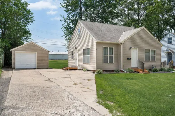 221 E Park ST, Owatonna, MN 55060