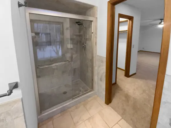 8906 138th Street CT, Apple Valley, MN 55124