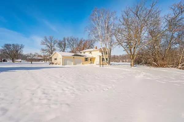 607 Sailor ST N, Blue Earth, MN 56013