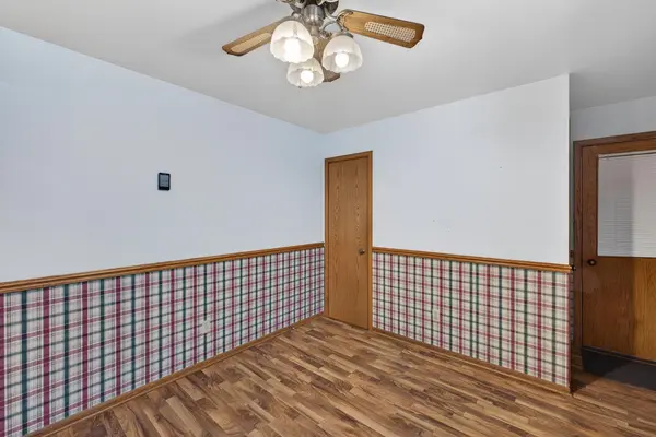 10 6th ST SE, Chatfield, MN 55923