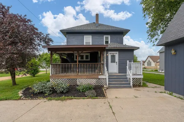 240 Cleveland AVE W, Winnebago, MN 56098
