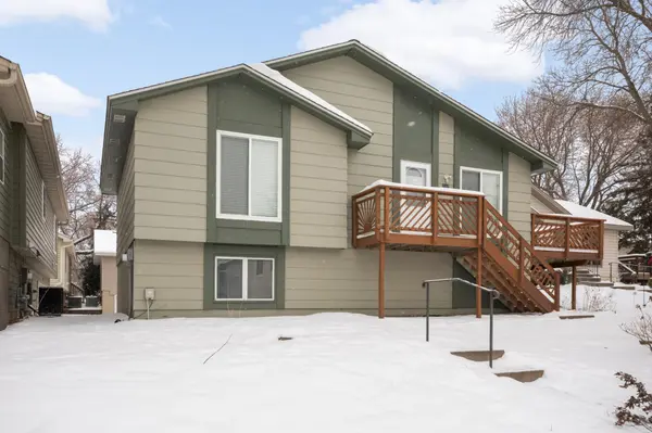 3558 Pilgrim LN N, Plymouth, MN 55441