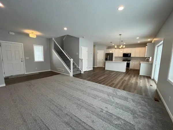 977 45th AVE NE, Saint Cloud, MN 56304