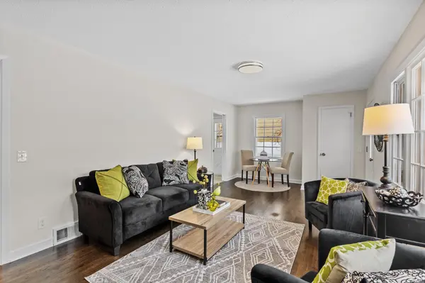 5013 Oxford AVE, Edina, MN 55436
