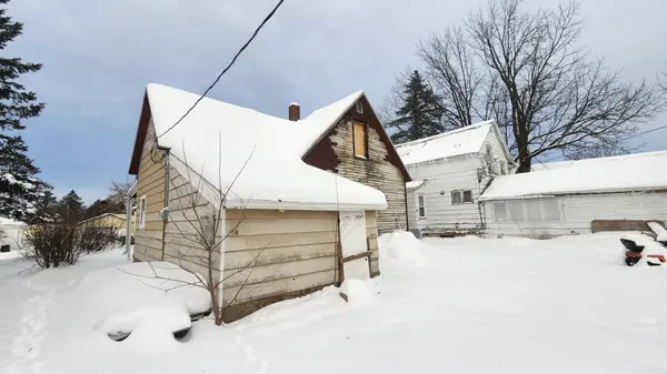 217 1st ST, Sandstone, MN 55072