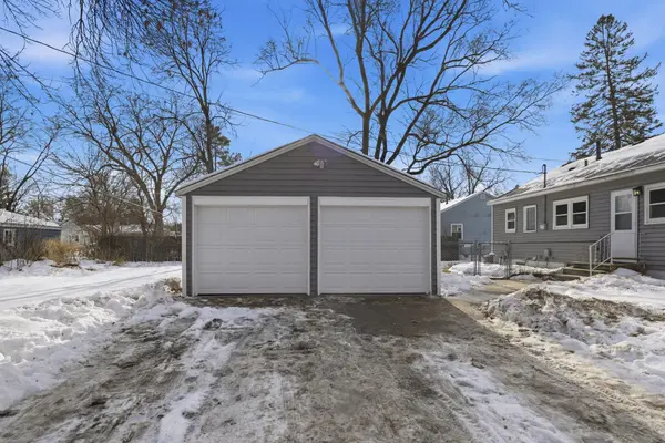5654 Bryant AVE N, Brooklyn Center, MN 55430
