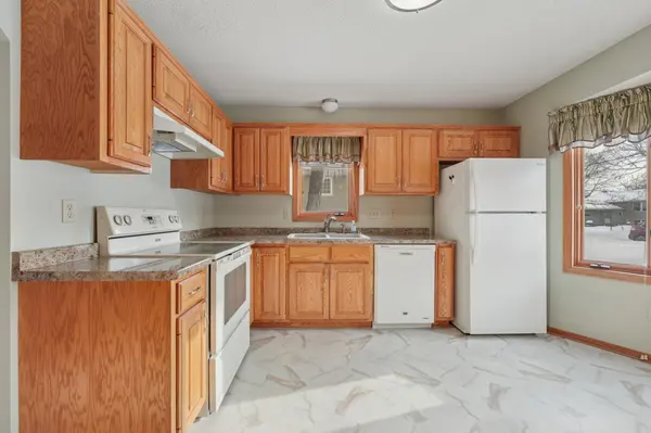 1571 75th AVE NE, Fridley, MN 55432