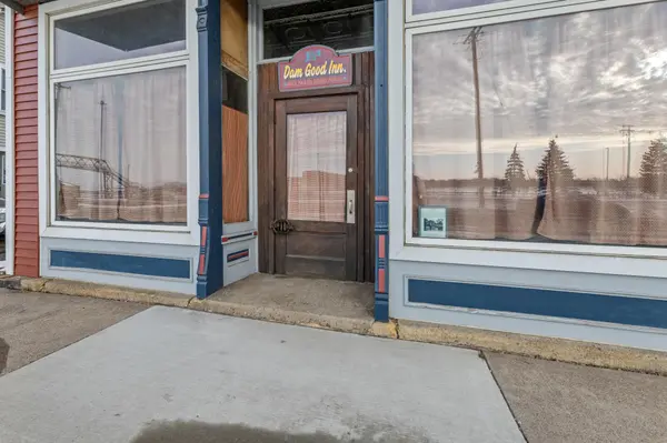 405 N Main ST, Alma, WI 54610