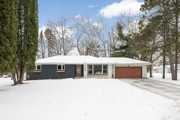 9181 31st ST N, Lake Elmo, MN 55042