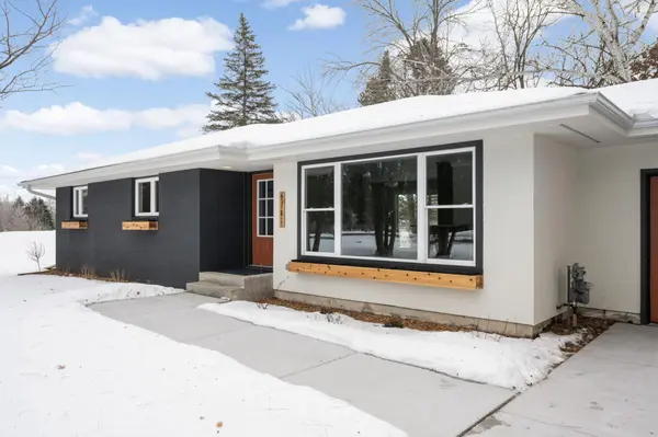 9181 31st ST N, Lake Elmo, MN 55042