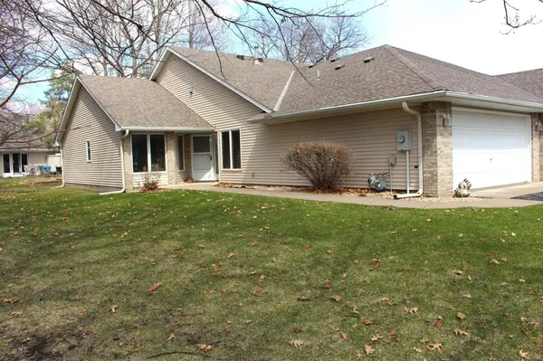 1467 119th LN NE, Blaine, MN 55449