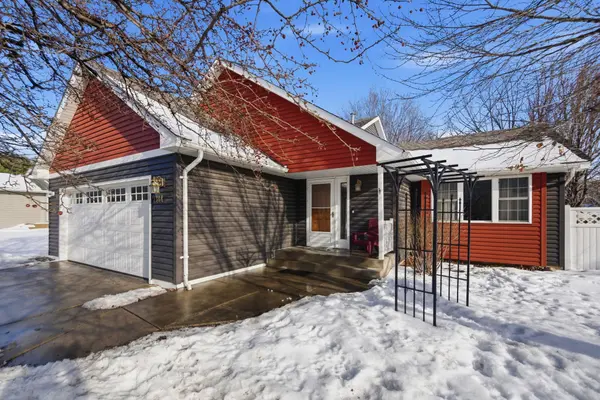 7144 2nd AVE, Lino Lakes, MN 55014