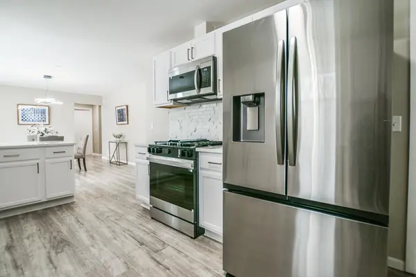 3709 W 102nd ST, Bloomington, MN 55431