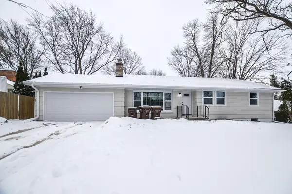 3709 W 102nd ST, Bloomington, MN 55431