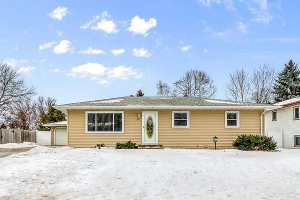 419 Brook AVE, Moorhead, MN 56560