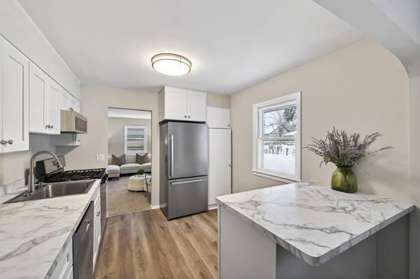 300 106th AVE NW, Coon Rapids, MN 55448