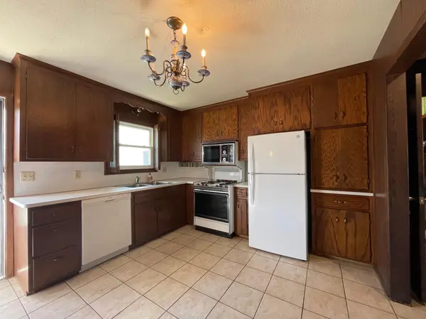 317 Madison AVE N, Hopkins, MN 55343