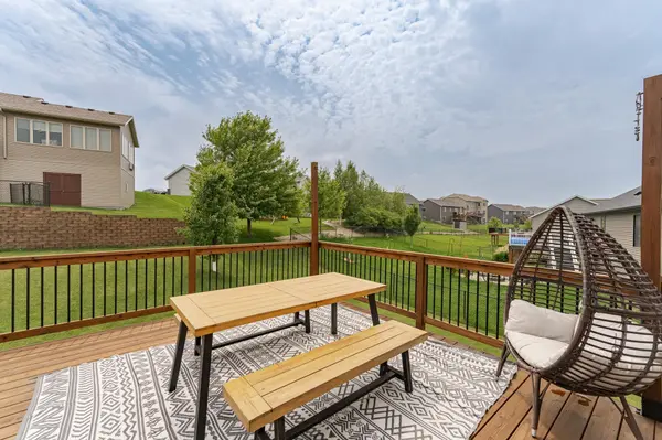 830 Towne DR NE, Byron, MN 55920