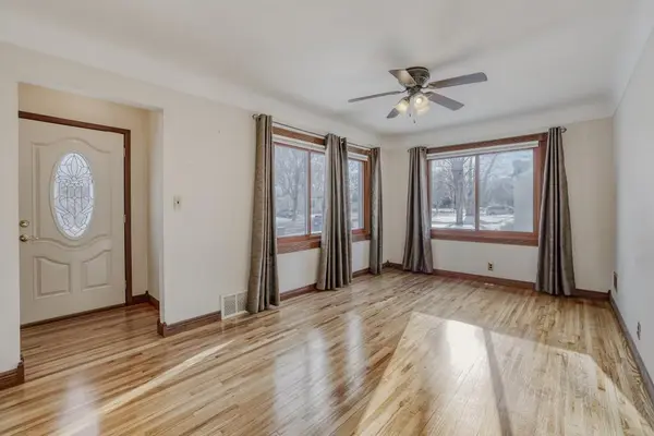 1021 Marshall AVE, Saint Paul Park, MN 55071