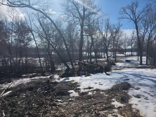 891 Elins Lake RD SE, Cambridge, MN 55008