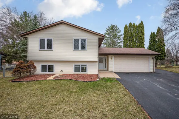 15740 Harmony WAY, Apple Valley, MN 55124