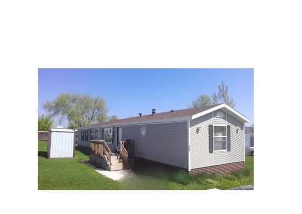 509 22 1/2 ST NW,  Stewartville,  MN 55976