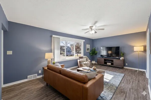 855 11th AVE SW, Forest Lake, MN 55025