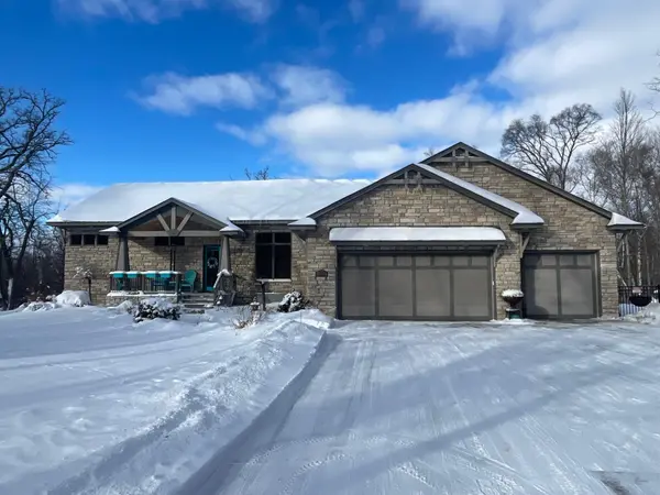 13966 346th CT, Lindstrom, MN 55045