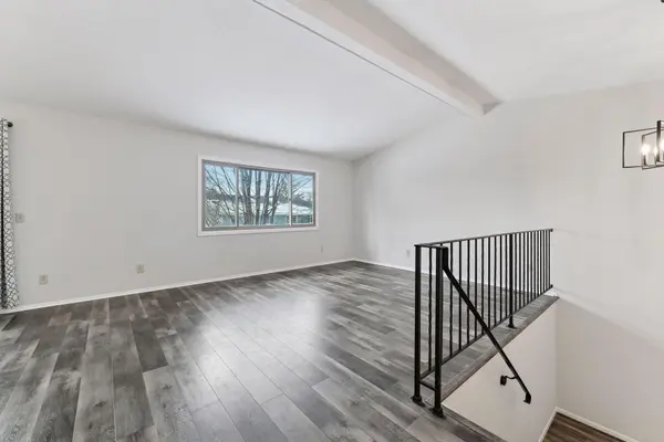 6970 Chaparral LN, Chanhassen, MN 55317