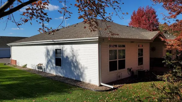 2226 Lower Afton RD E, Saint Paul, MN 55119