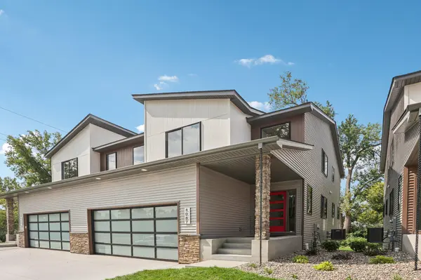 4087 Isaac CT, Vadnais Heights, MN 55127