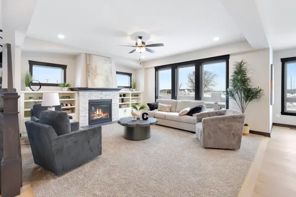 1105 136th ST E, Rosemount, MN 55068