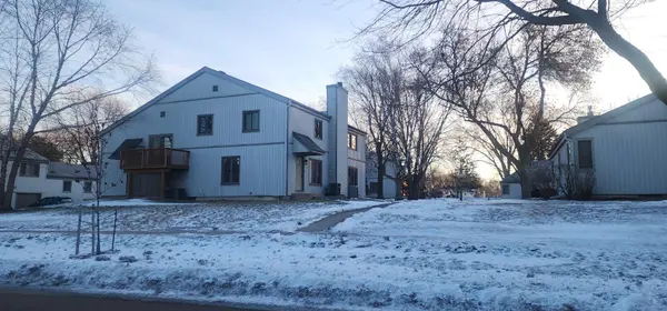 2004 26th AVE NW, Rochester, MN 55901