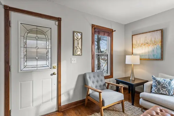 895 Clarence ST, Saint Paul, MN 55106