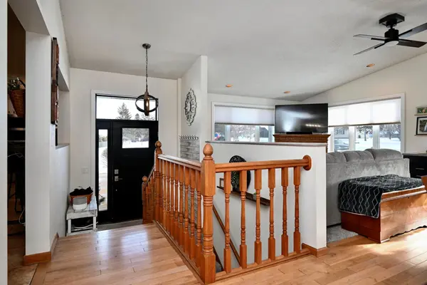 20 Cedar LN, Lewiston, MN 55952