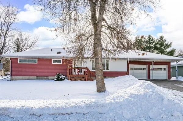 236 Wyandotte RD,  Hoyt Lakes,  MN 55750