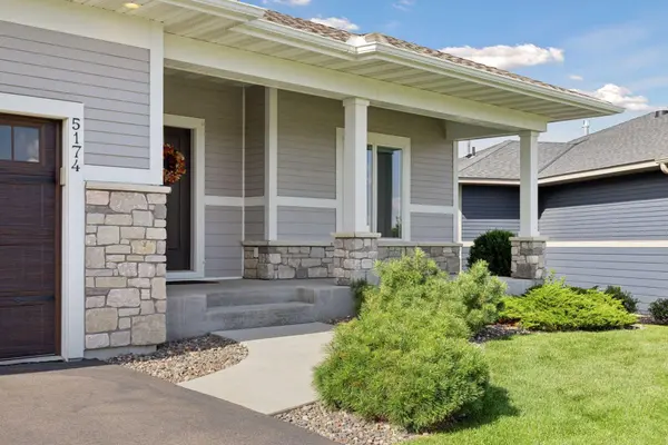 5174 Sundial LN, Woodbury, MN 55129