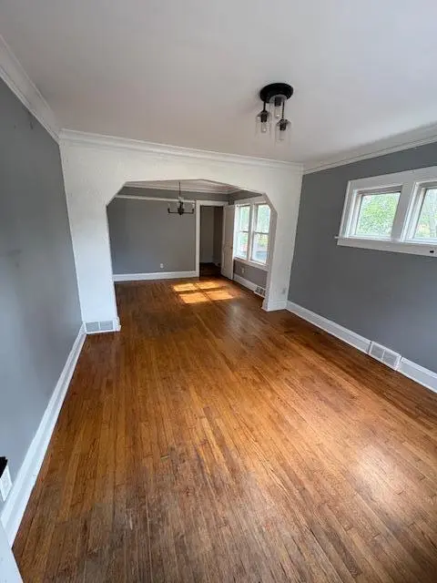 1116 Hall AVE, West Saint Paul, MN 55118