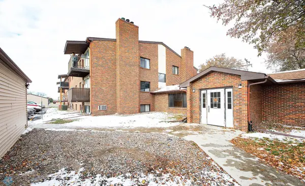 404 NW 1st AVE NW #N, Dilworth, MN 56529
