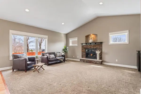 2365 Jasper PL NE, Rochester, MN 55906