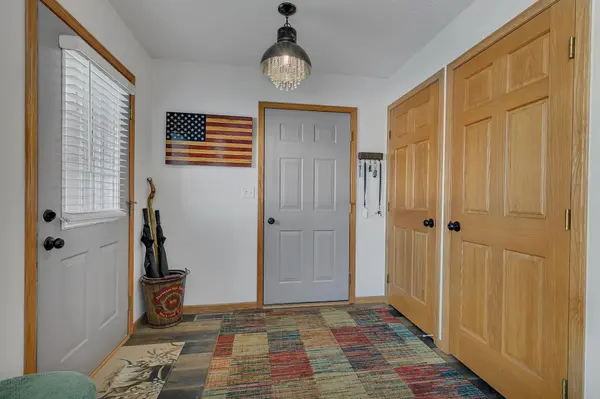1316 Scout DR, Sartell, MN 56377