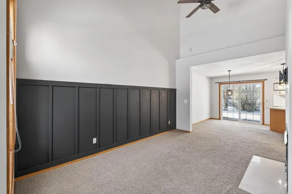 8615 Beverly WAY #27, Inver Grove Heights, MN 55076